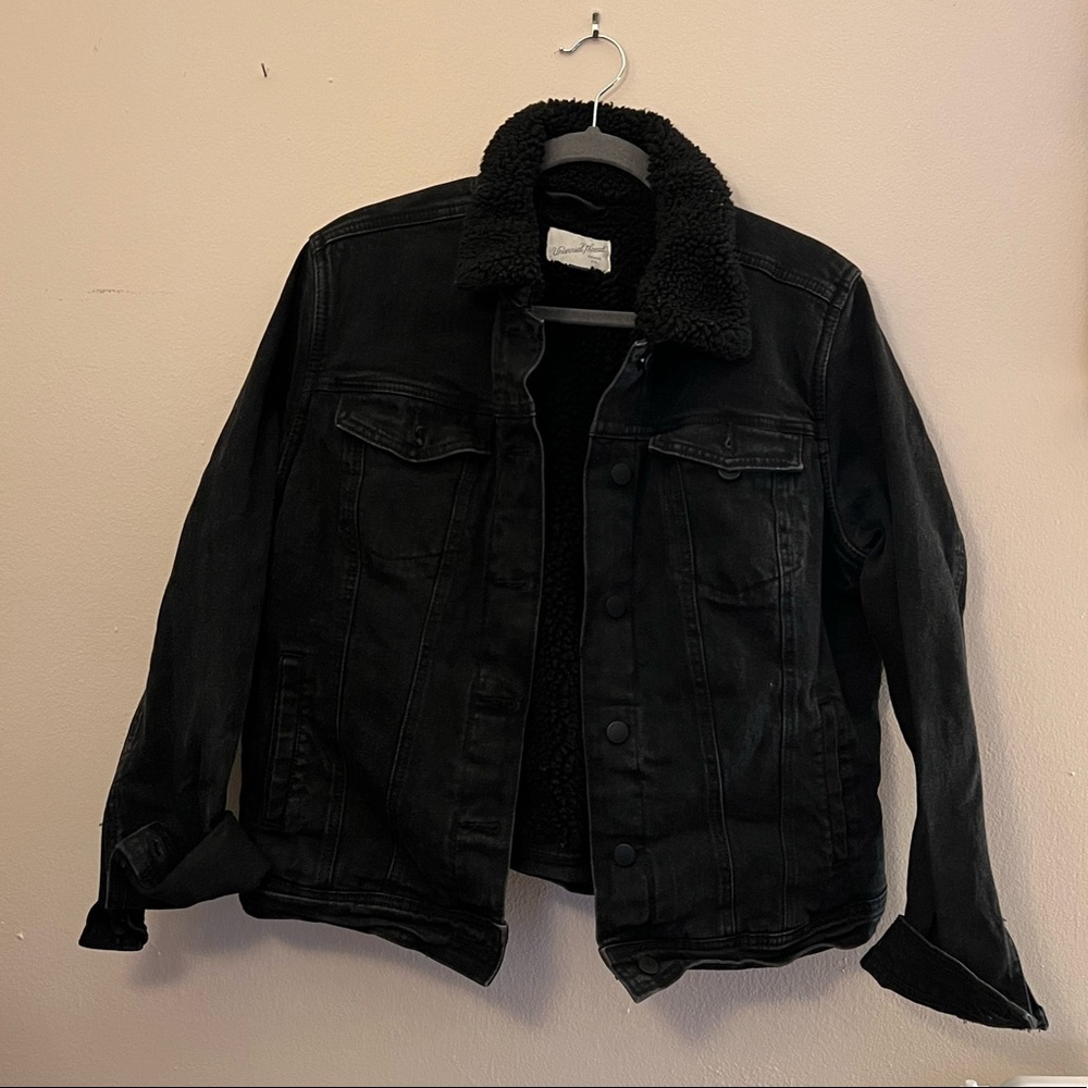 Universal thread black denim jacket Sherpa lined